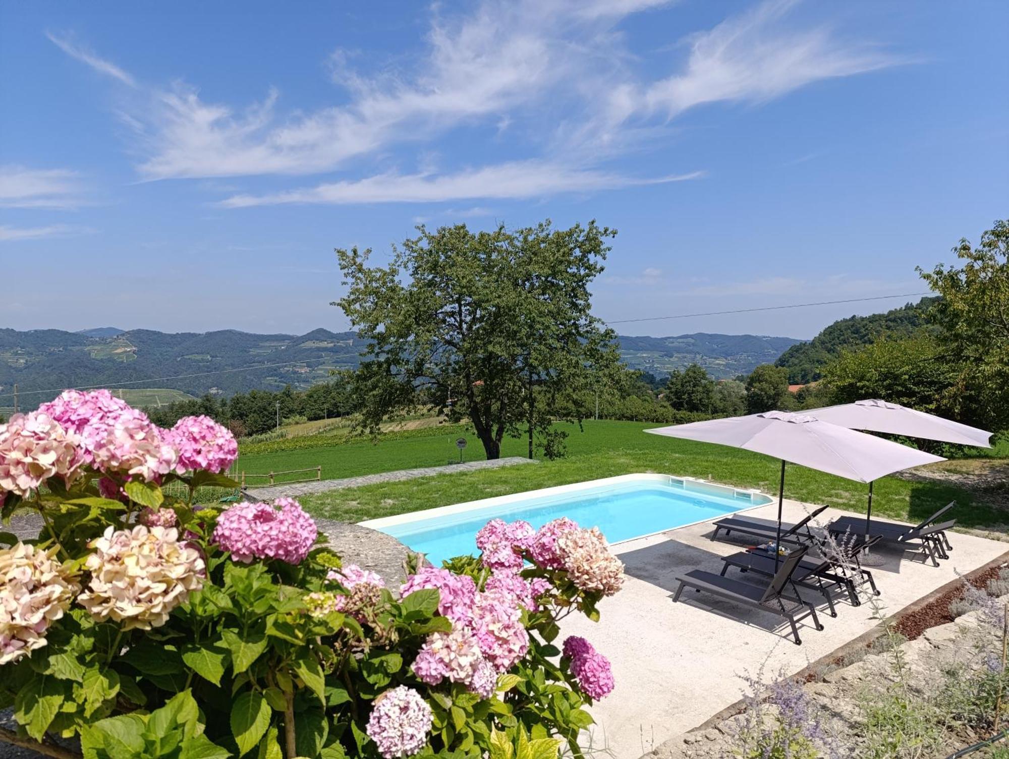 Agriturismo La Margherita San Giorgio Scarampi Bagian luar foto